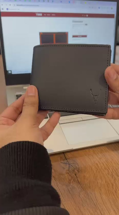 Aristocrat (3 Colors)